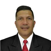 Docente de asignaturas como Mercadeo Matemáticas, Estadísticas Proyectos